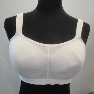 Breezies White Bra Super soft and Comfortable Ladies Size 36B with padde…